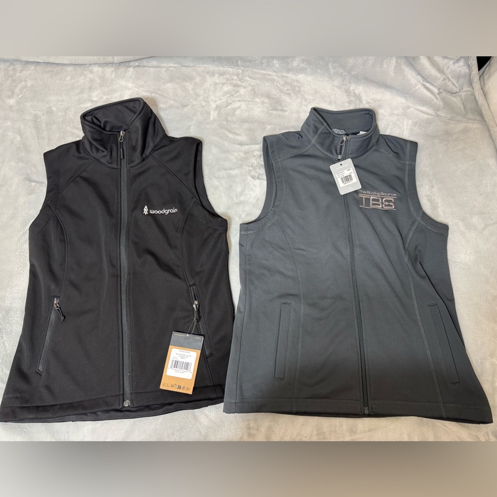 (2) Woman’s Vests - North Face Size Small - Elevate Size Medium